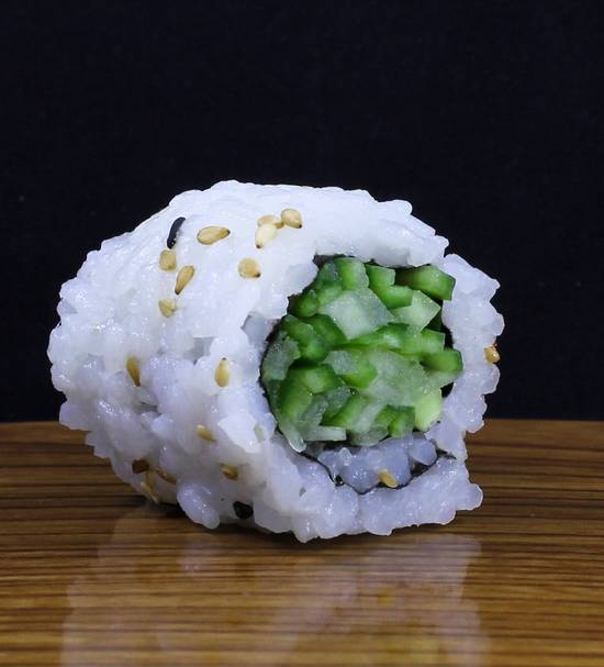 Rouleaux de maki concombre / Cucumber Maki Roll  青瓜卷